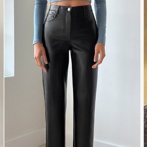 Aritzia MELINA’S! Brand new, tags attached. Size 4